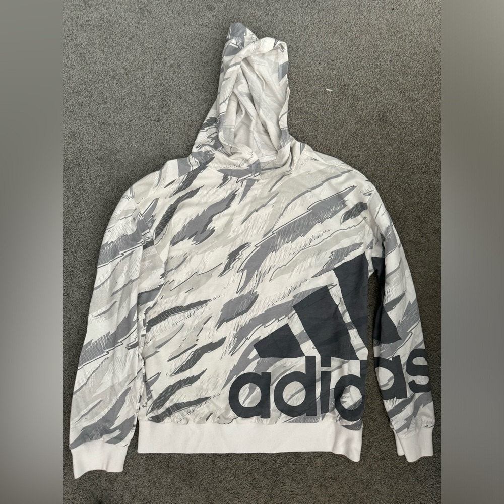 Adidas boys hoodie size XL